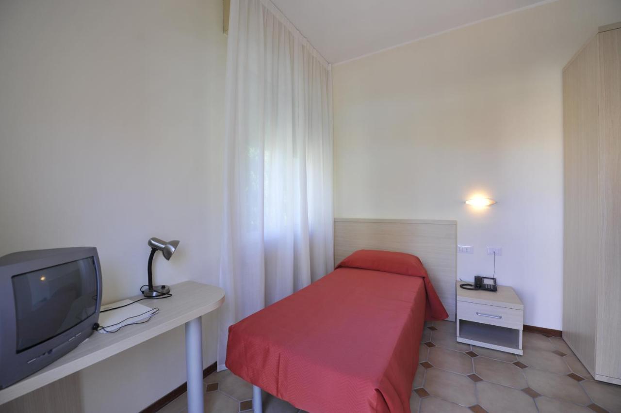 Hotel Villa San Giuseppe San Bartolomeo Al Mare Chambre photo