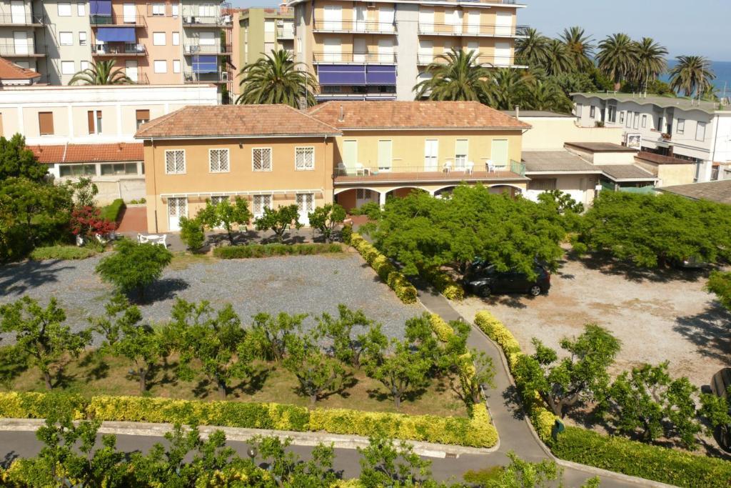 Hotel Villa San Giuseppe San Bartolomeo Al Mare Extérieur photo