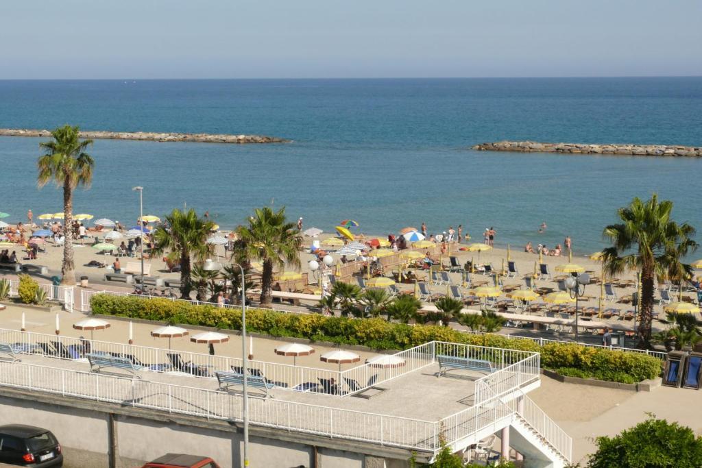 Hotel Villa San Giuseppe San Bartolomeo Al Mare Extérieur photo