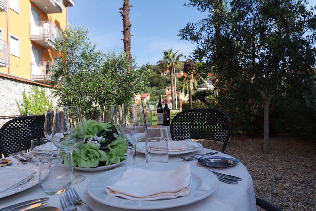 Hotel Villa San Giuseppe San Bartolomeo Al Mare Extérieur photo
