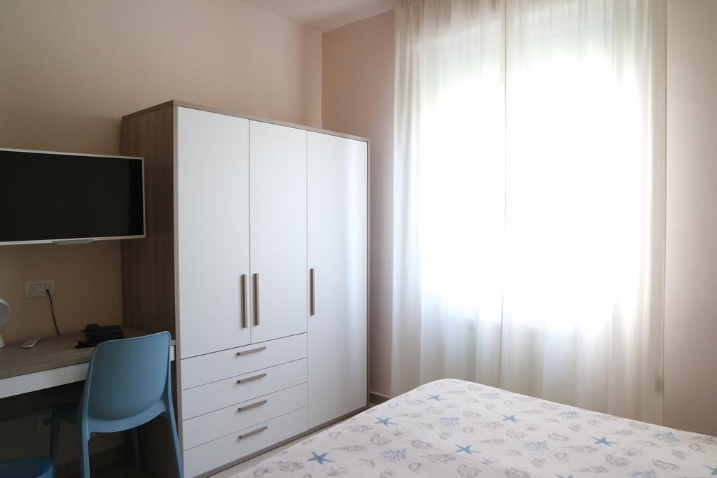 Hotel Villa San Giuseppe San Bartolomeo Al Mare Extérieur photo