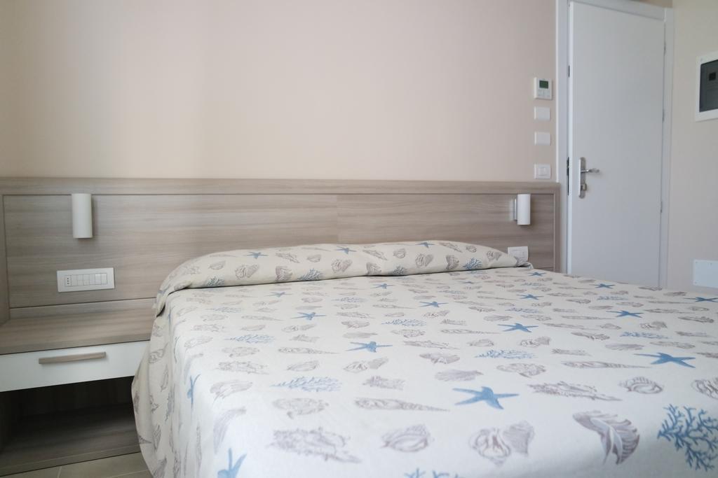 Hotel Villa San Giuseppe San Bartolomeo Al Mare Extérieur photo