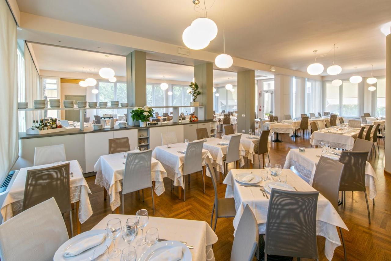 Hotel Villa San Giuseppe San Bartolomeo Al Mare Extérieur photo
