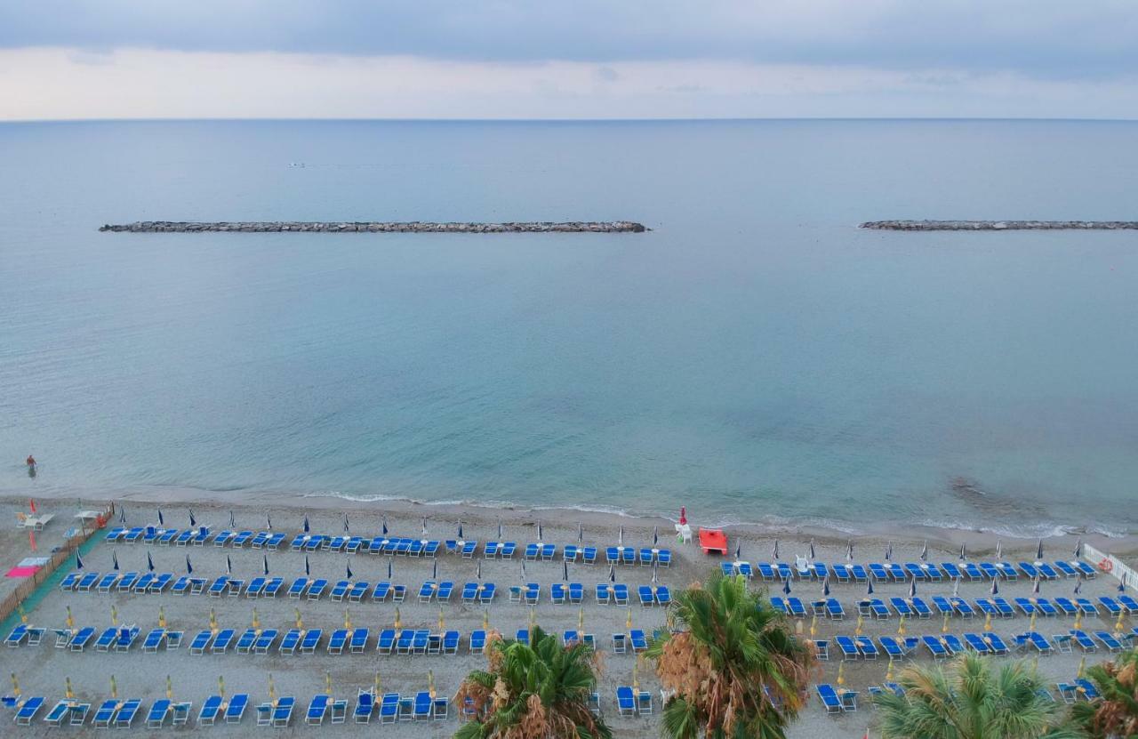 Hotel Villa San Giuseppe San Bartolomeo Al Mare Extérieur photo
